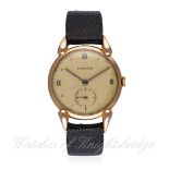 A GENTLEMAN`S 18K SOLID ROSE GOLD LONGINES WRIST WATCH CIRCA 1945, REF. 5519/152 D: Champagne dial