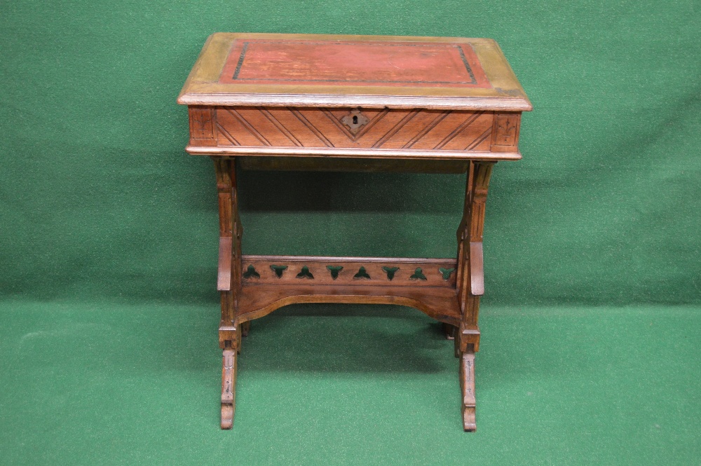 An oak Arts & Crafts work table having r