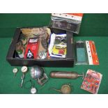 Box of mixed automobilia to include Raydot hand swivelled  spot lamp, Vauxhall tyre pressure gauge,
