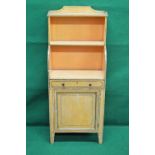 Georgian painted pine bookcase having 3/4 raised gallery over two fixed shelves and single long