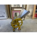 Vintage Nye & Co Bean Slicer