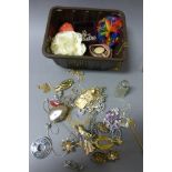 Various costume jewellery including silver content