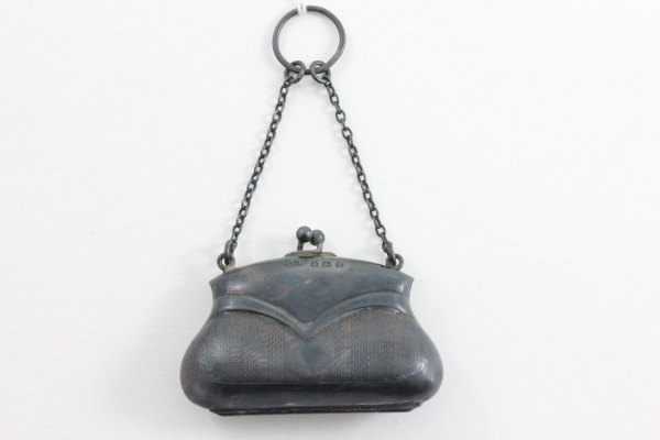 Small Silver Purse, part engine turned decoration with leather interior and finger chain, Birmingham