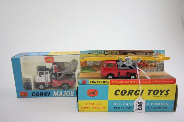 Boxed Corgi Major 1142 'Holmes Wrecker' Recovery Vehicle with Ford Tilt Cab complete with two