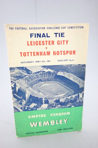 1961 Leicester City v Spurs FA Cup Final football programme signed by all 22 players from both teams