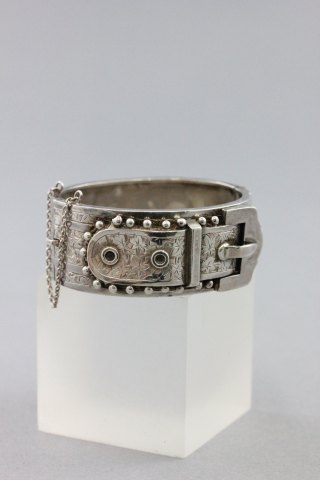 Victorian Silver Bangle in the form of a Buckle, Birmingham 1893