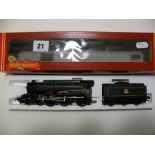 Boxed OO gauge Hornby R053 LNER Class B17 Loco 'Manchester United'