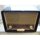 Old Phillips valve Radio, good working order,