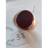 9ct red stone signet ring 6.5g