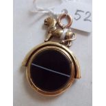 Gold mounted spinning fob surmounted with a lion 6.5g