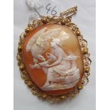 Large cameo in gold cantille mount 2.5” 17g