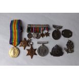 A group of 5 medals to 2nd Lieut. W.W. Paul including 1914/19 Peace Medal, Territorial Efficient