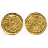 Byzantine. Justin I (518-527 AD) gold solidus. Obverse: facing bust. Reverse: Victory seated