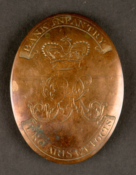 Circa 1790. Bank of Ireland Infantry cross belt plate. A brass oval convex cross belt plate engraved