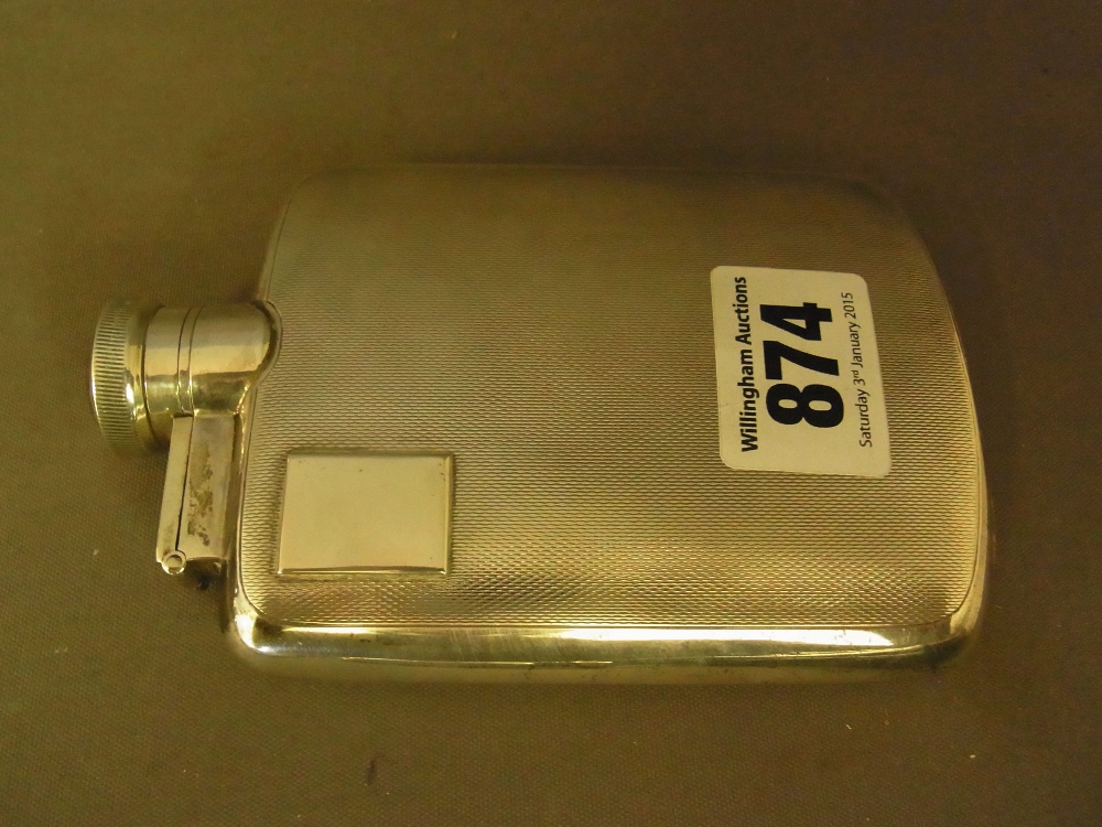 A good silver Hip flask with engine turn - Image 2 of 5