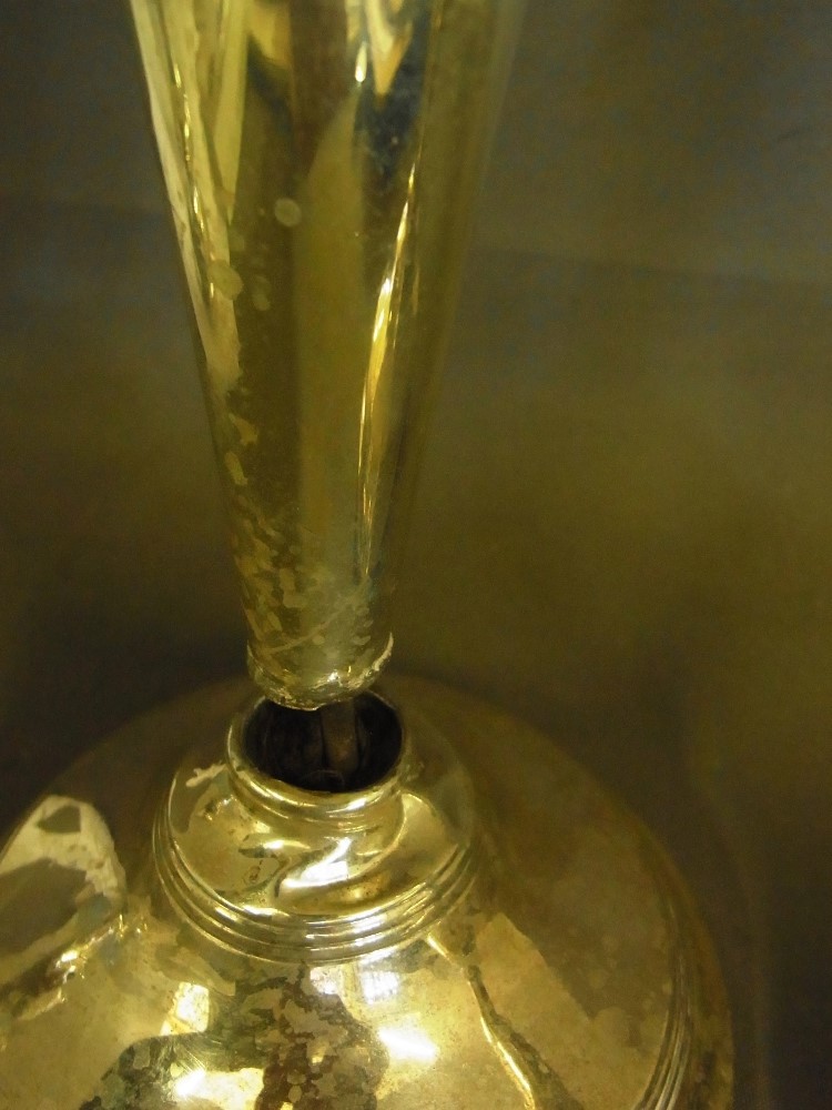 A pair of hallmarked silver candlesticks - Image 3 of 5