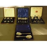 Four sets of boxed silver spoons  - Tota