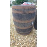 A large coopered oak whisky barrel - Hei