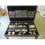 A 12 place canteen of plate cutlery - be