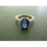 A 9ct gold kyanite and diamond ring - Ha