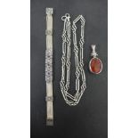 A fancy-link necklace - Length 60cms - A