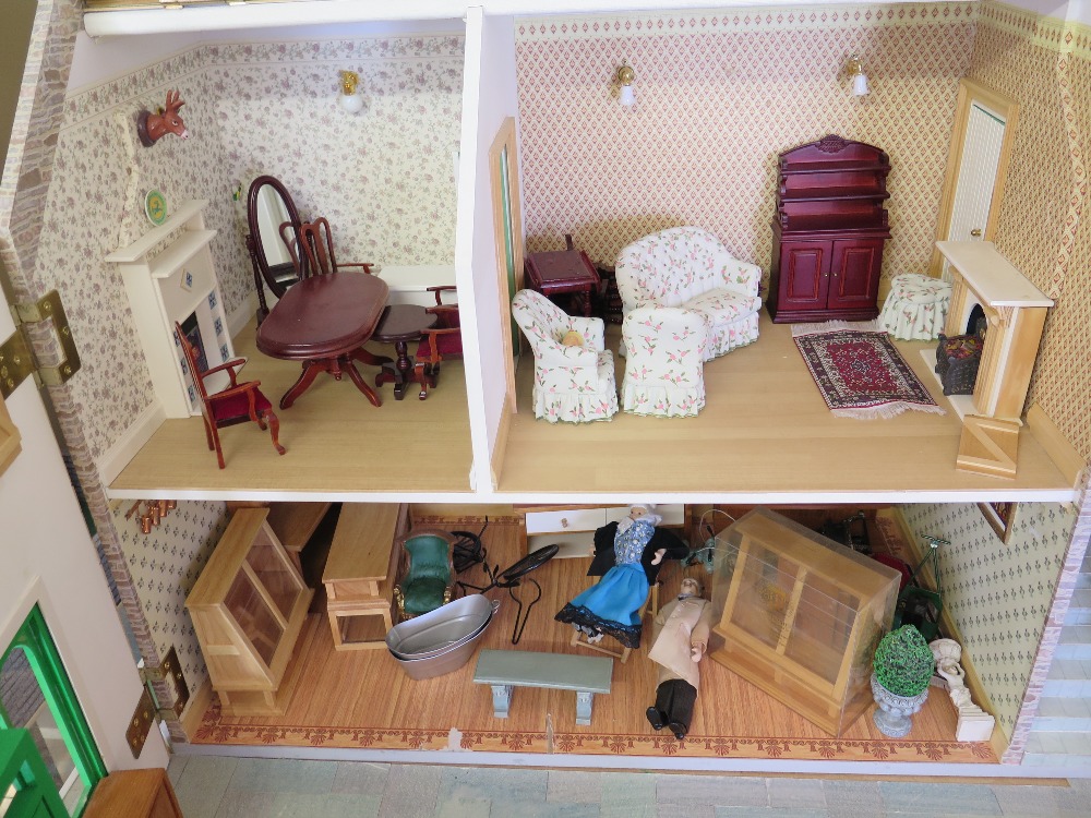 A Georgian style dolls house and content - Image 2 of 2