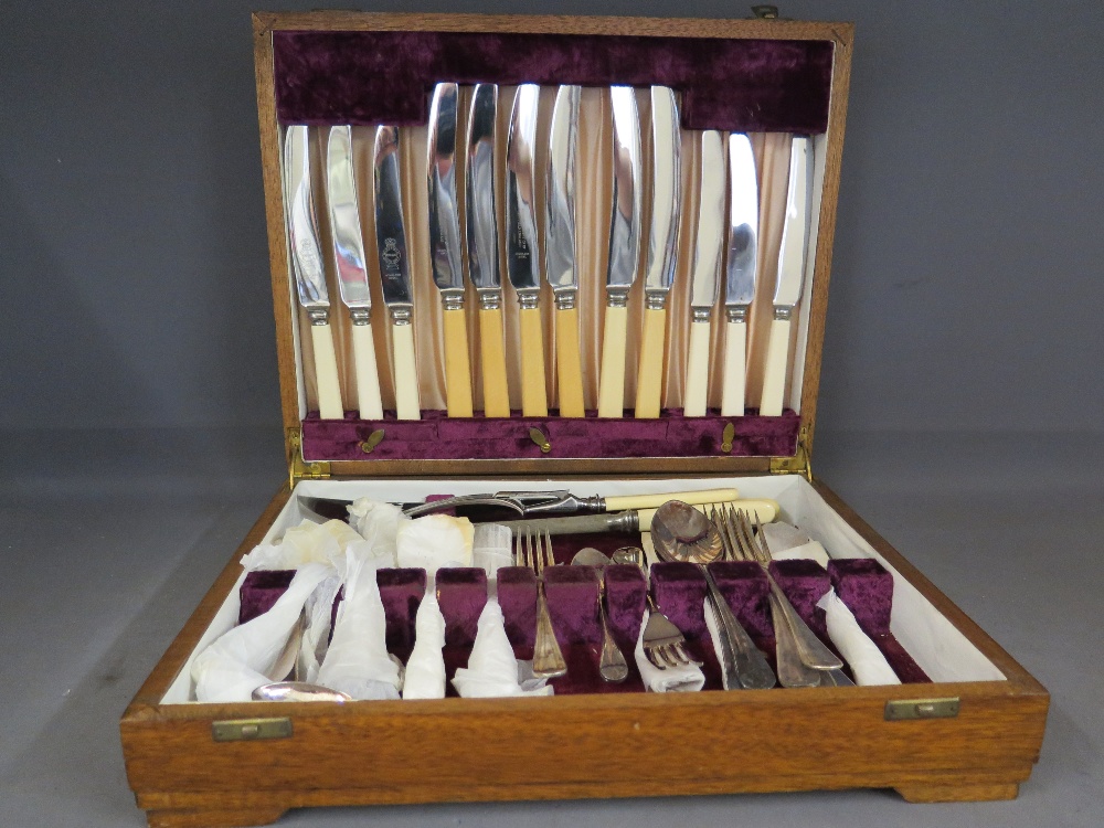 A canteen of plated cutlery - Approx. 40