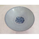 A Chinese blue and white bowl with ships wheel decoration - Diameter 16 cm
Condition report: Some