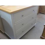 A Bramblecrest painted three drawer chest of drawers - Height 83 cm x Width 106 cm x Depth 50 cm