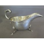 A silver sauce boat - Birmingham 1932-33 - Weight approx. 3 troy oz