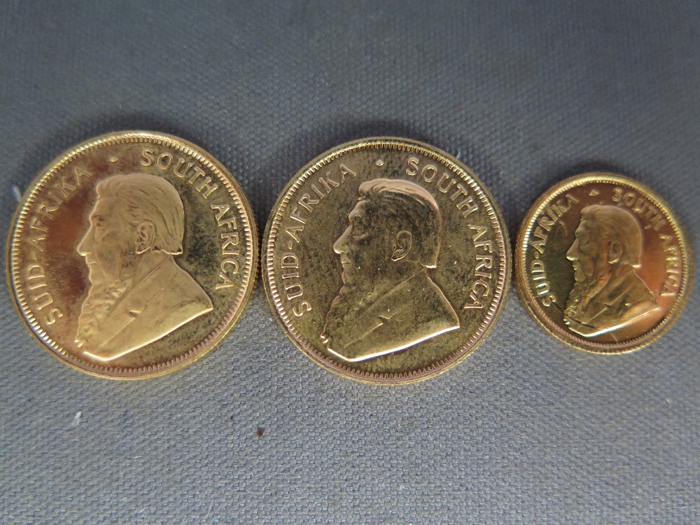 Two 1980 1/4 Krugerrand fine gold coins and a 1985 fine gold 1/10 Krugerrand - Image 2 of 2