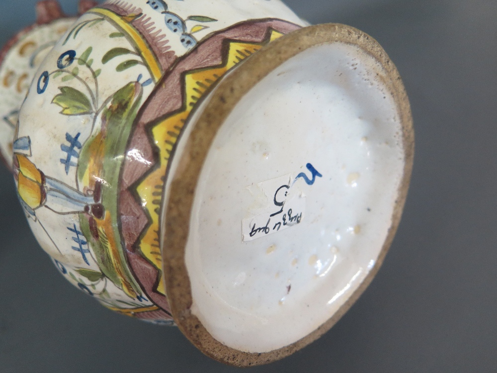 A Delft blue and white square form tea caddy minus lid, decorated with Chinese figures, - Image 7 of 7