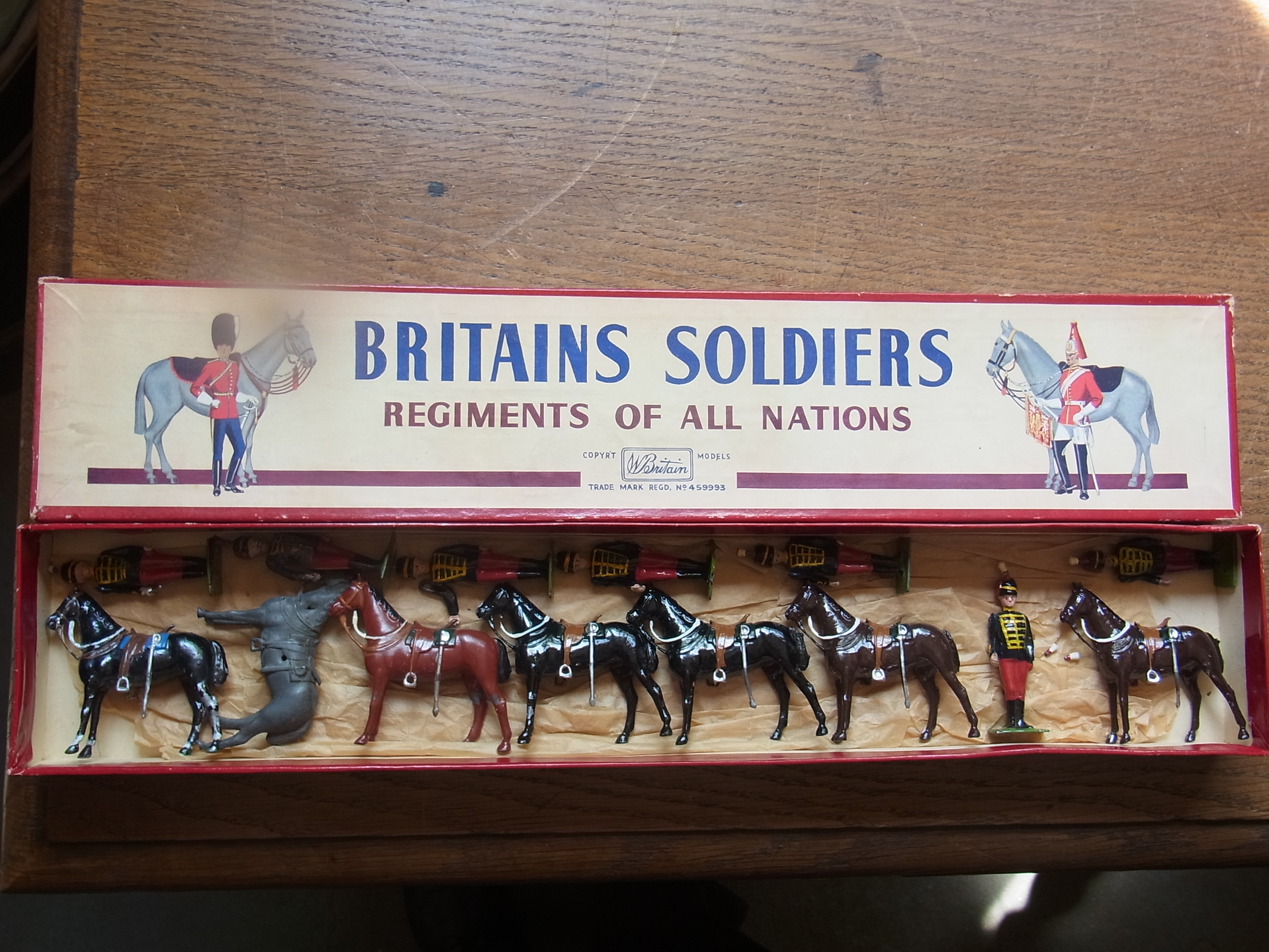 Britains Lead Soldiers - Prince Albert's Own 11th Hussars set no. - Image 2 of 2