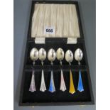 A set of six 925 silver enamelled teaspoons by Theodor Olsens - Lilje pattern 1900 - 40
Condition