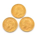 George V, gold Sovereigns (3), 1926, 1927 (2), all SA.  Good very fine.   (3)