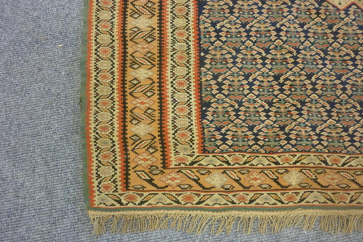 A good Senneh kelim, north west Persia, second half 19th century, 177 x 128cm.
 
Lot 23 – a Senneh - Image 3 of 5