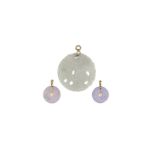 A pair of lavender jade circular disc pendants with gold mounts, 2.1cm wide, and a pierced and