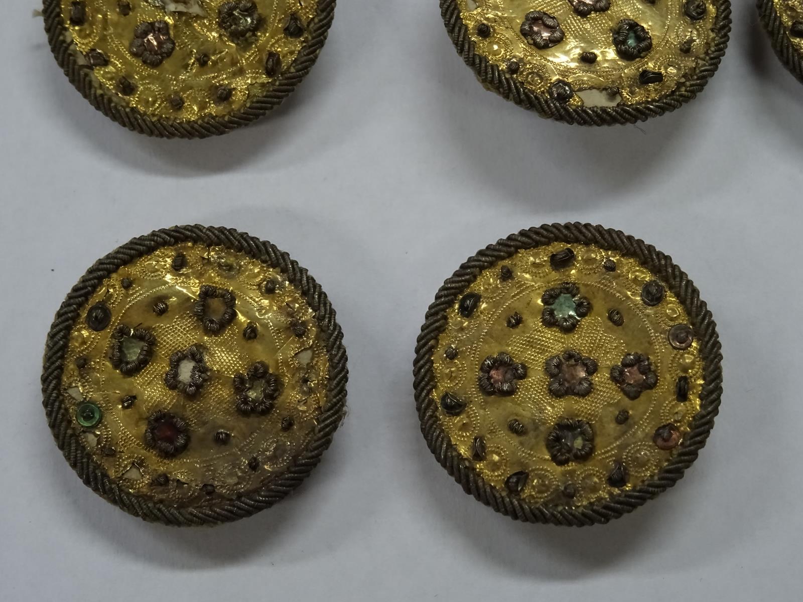 A set of eight Louis XV gilt metal foil buttons, decorated with coloured flowerheads on a cannetille - Image 4 of 5