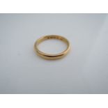 A 22ct gold wedding band, 3.2g, size L