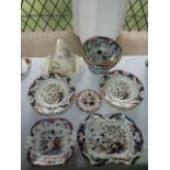 A quantity of 19th century dinner wares with printed and infilled chinoiserie type decoration,