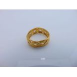 A 22ct gold ring, of stylised rope-twist design, 4g, size L 1/2