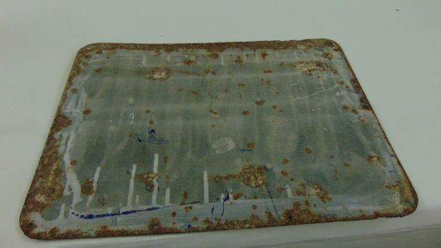 An enamelled sign 'Daily Telegraph 1D', 52 cm maximum - Image 2 of 2