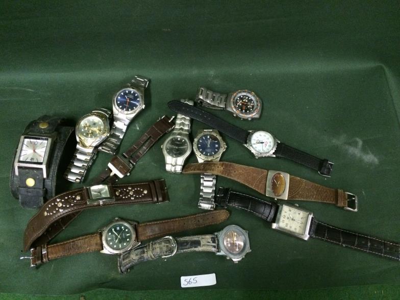 Bag Of Various Watches To bid live please visit www.yeovilauctionrooms.com