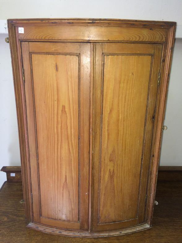 Early 19thC  Convex Shaped Pine Corner Cupboard 62cms Wide X 91cms High To bid live please visit