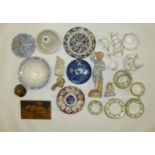 MIXED LOT OF CERAMICS AND OTHER ITEMS INCLUDING THE FAIRING 'OYSTERS SIR?'