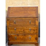 EARLY c20th OAK BUREAU WITH THREE DRAWERS (h: 95 cm w: 74 cm)