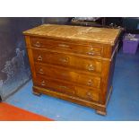 FRENCH WALNUT CONSOLE WITH FOUR LONG DRAWERS AND A VEINED MARBLED TOP (w: 113 cm)