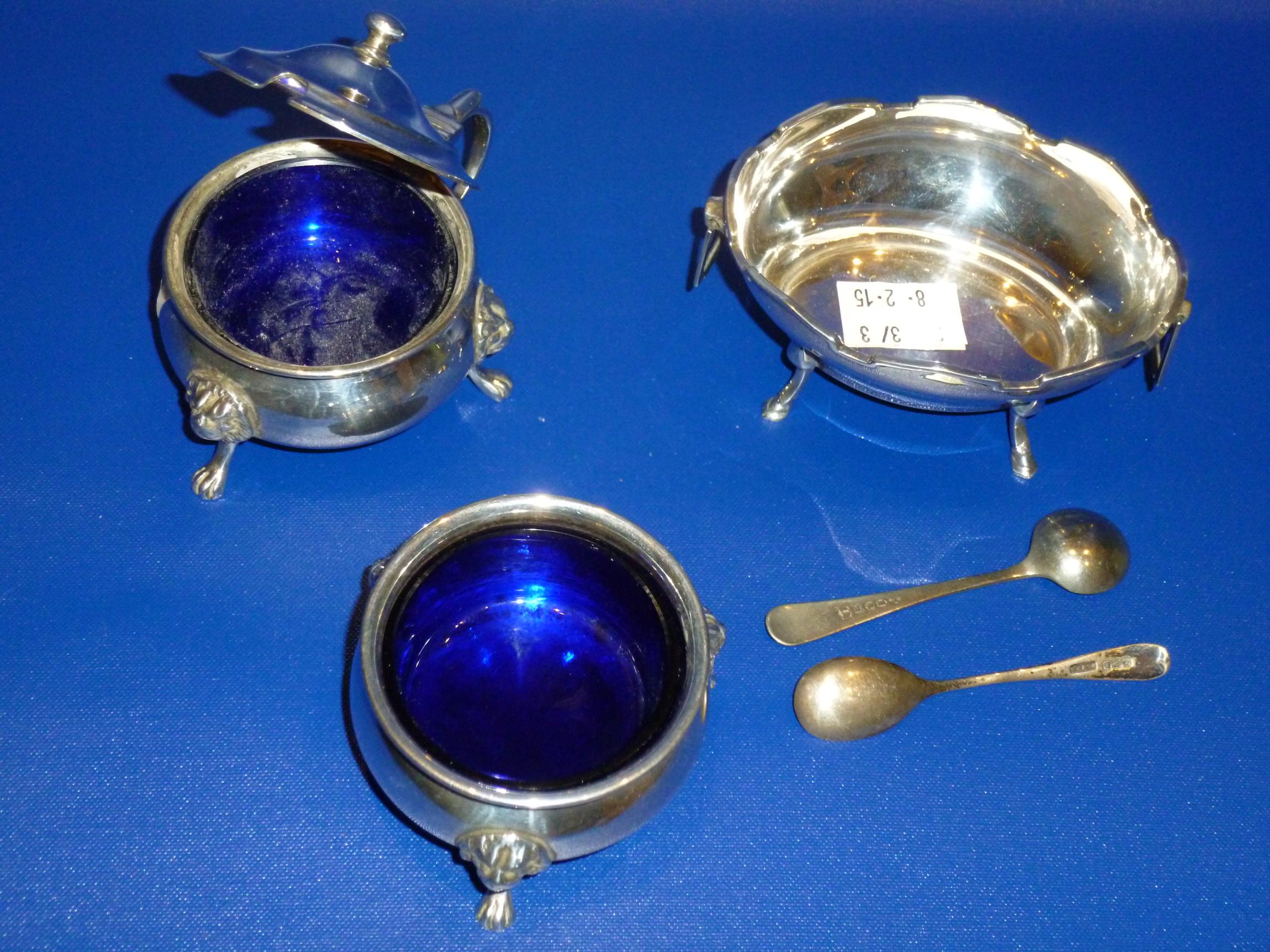 SILVER MUSTARD POT AND SPOON, SILVER SALT (BOTH WITH BLUE GLASS LINERS) TOGETHER WITH A SMALL OVAL - Image 3 of 6