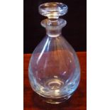 SWEDISH PALE BLUE TINTED GLASS OVOID DECANTER WITH STOPPER SIGNED STROMBERG E39 (h: 21 cm)