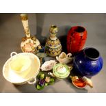 MIXED LOT OF CERAMICS